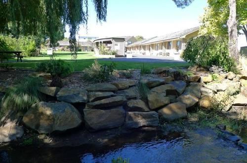 Willaway Motel Apartments Ulverstone Esterno foto