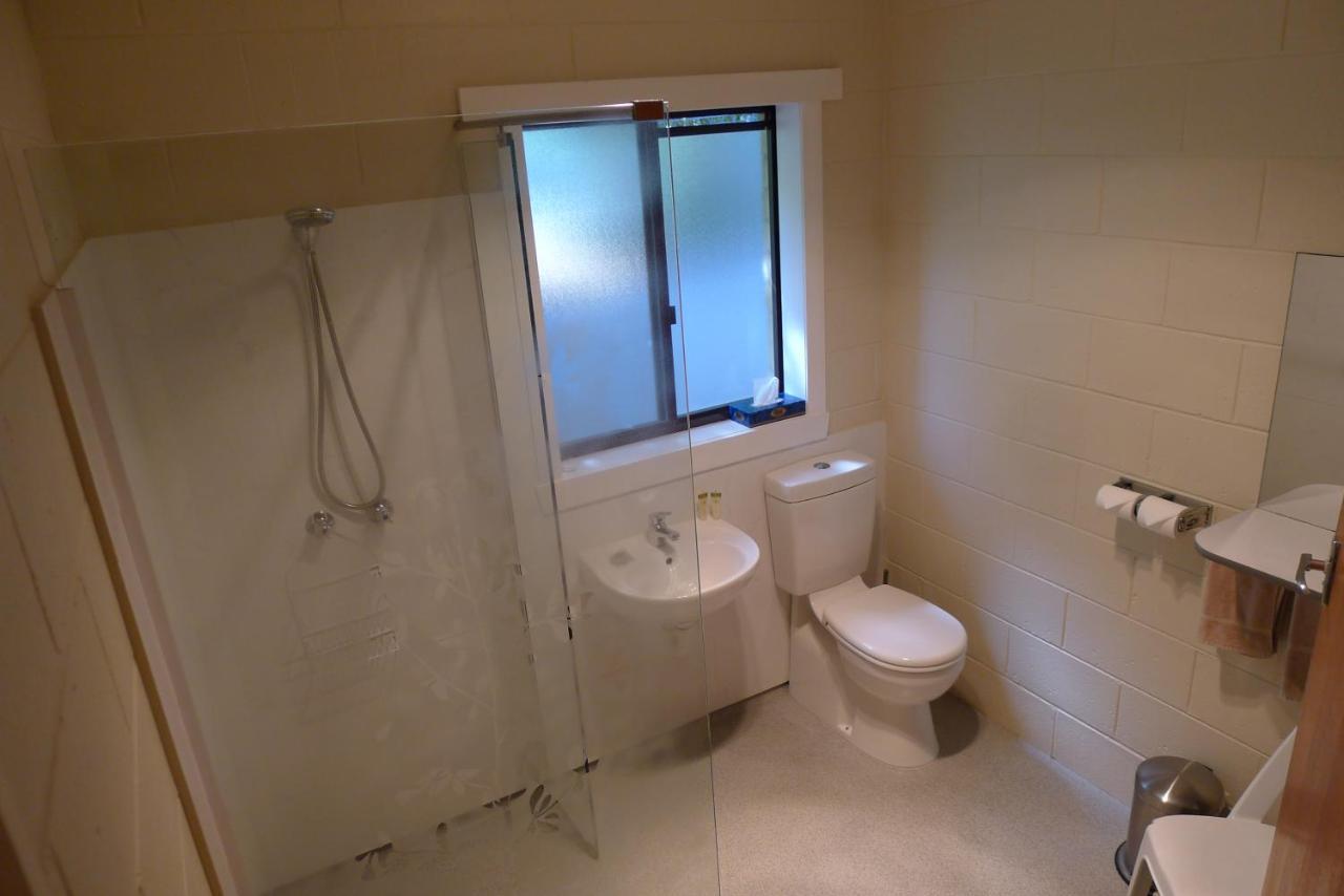 Willaway Motel Apartments Ulverstone Esterno foto